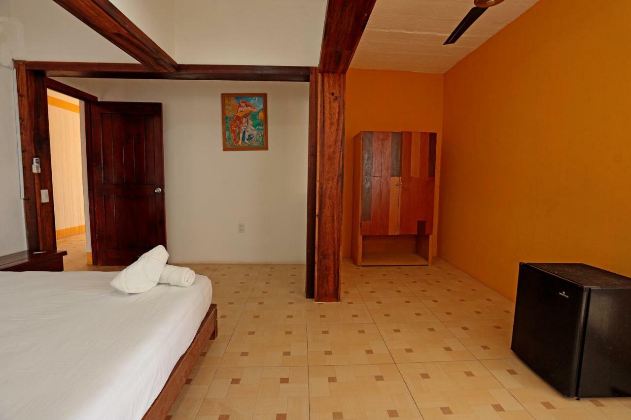 Hotel Neptuno Zipolite Bagian luar foto
